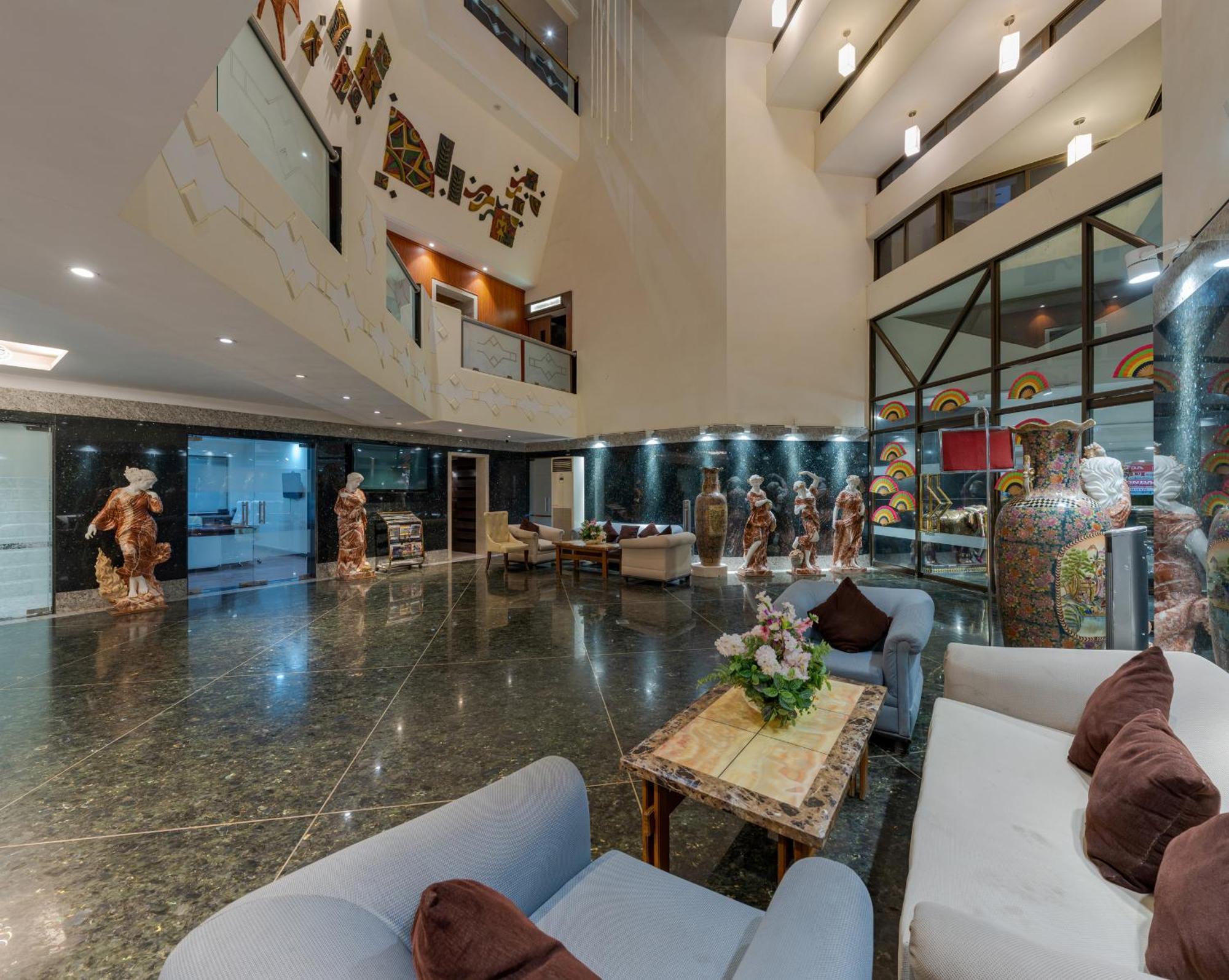 Hotel Surya Executive Solapur Exterior foto